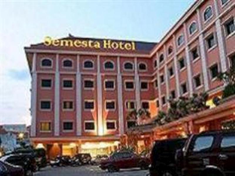 סמאראנג Semesta Heritage Hotel & Convention מראה חיצוני תמונה