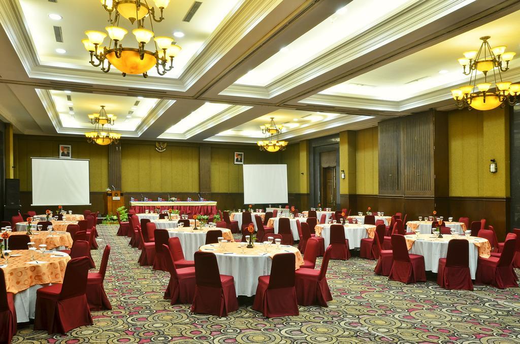 סמאראנג Semesta Heritage Hotel & Convention מראה חיצוני תמונה
