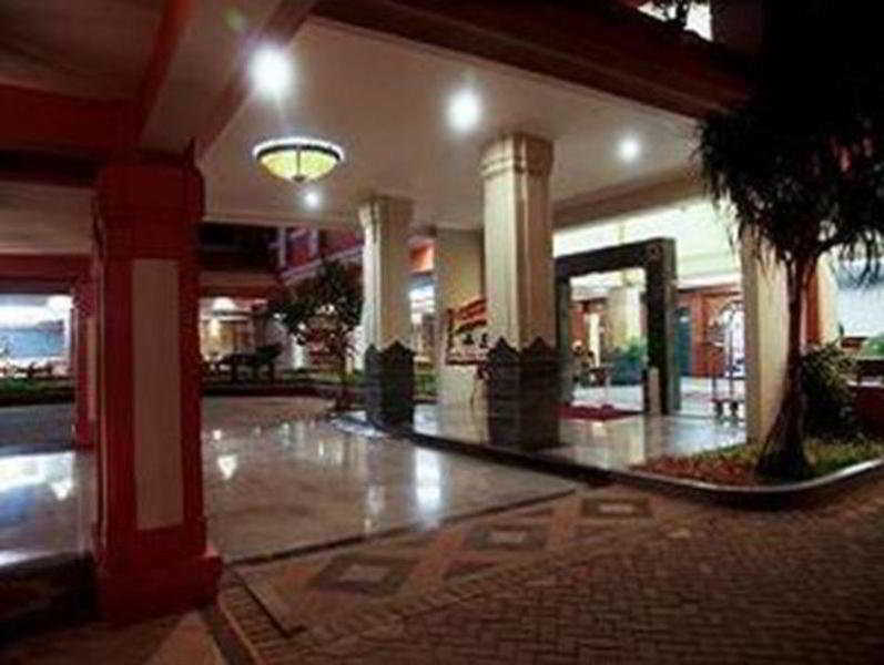סמאראנג Semesta Heritage Hotel & Convention מראה חיצוני תמונה