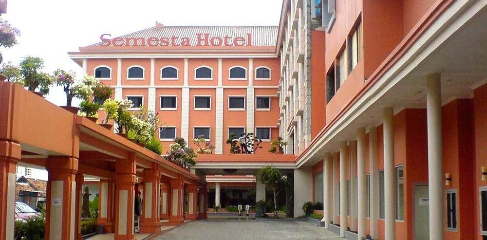 סמאראנג Semesta Heritage Hotel & Convention מראה חיצוני תמונה
